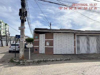 Casa, 2 quartos, 180 m² - Foto 1