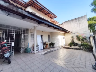 Casa, 11 quartos, 350 m² - Foto 1
