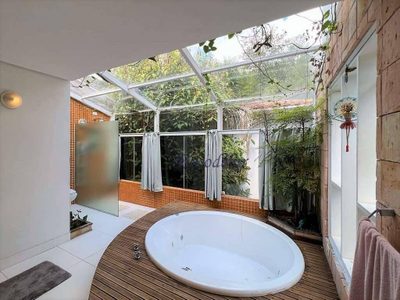 Casa, 6 quartos, 1190 m² - Foto 1