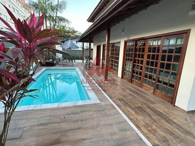 Casa, 5 quartos, 250 m² - Foto 3