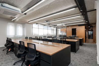 Sala-Conjunto, 300 m² - Foto 1