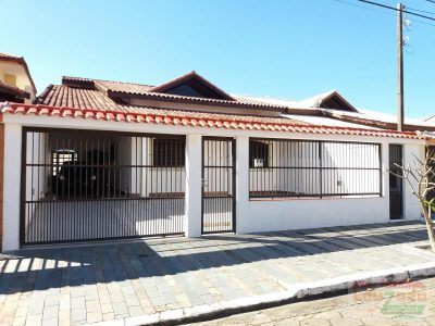 Casa, 3 quartos, 181 m² - Foto 2
