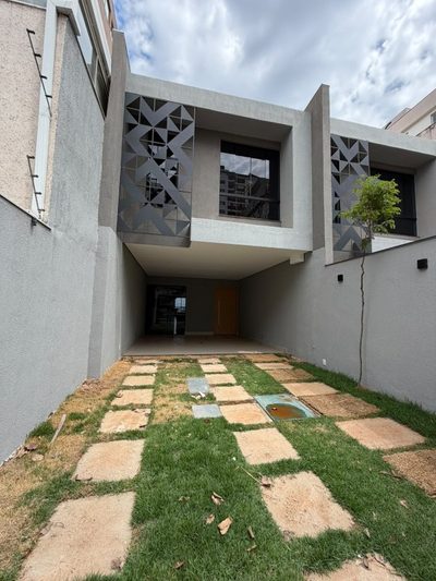 Casa, 2 quartos, 235 m² - Foto 1