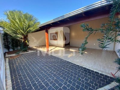 Casa, 3 quartos, 220 m² - Foto 1