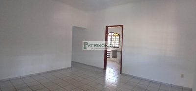 Sítio, 5 quartos, 1306 m² - Foto 2