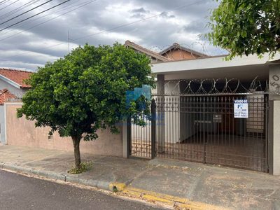 Casa, 3 quartos, 136 m² - Foto 1