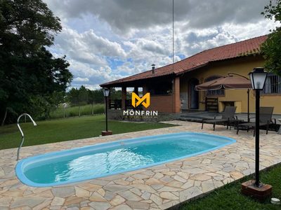 Chácara, 3 quartos, 2167 m² - Foto 1