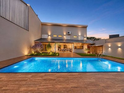 Casa, 3 quartos, 300 m² - Foto 1