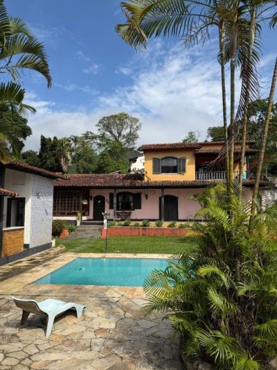 Casa, 4 quartos, 250 m² - Foto 1