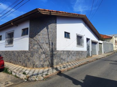 Casa, 1 quarto, 194 m² - Foto 1
