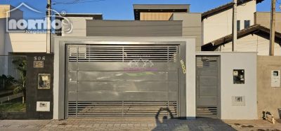 Casa, 4 quartos, 124 m² - Foto 1