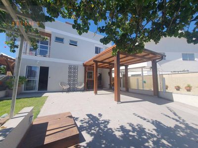 Casa, 3 quartos, 106 m² - Foto 1