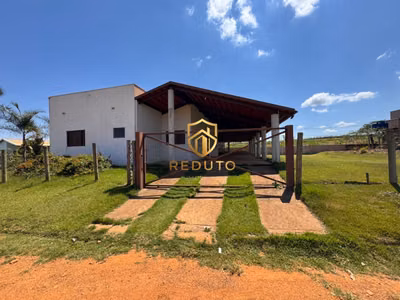 Sítio, 4 quartos, 1000 m² - Foto 1