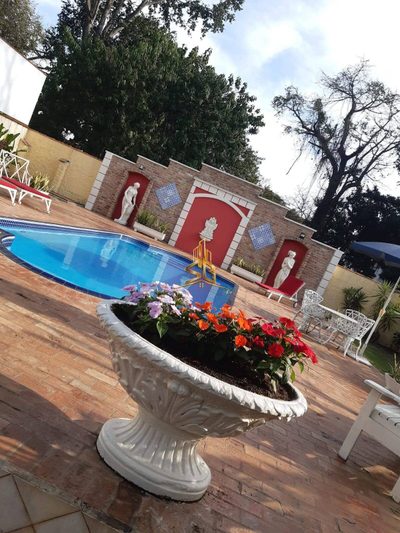 Casa, 5 quartos, 1080 m² - Foto 1