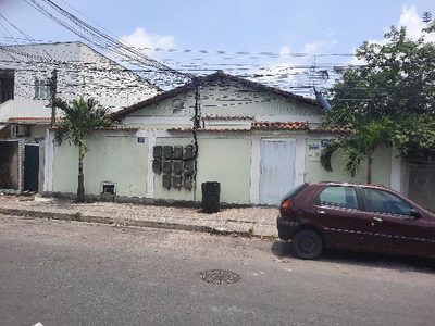 Casa, 1 quarto, 360 m² - Foto 1