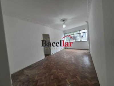 Apartamento, 3 quartos, 100 m² - Foto 2