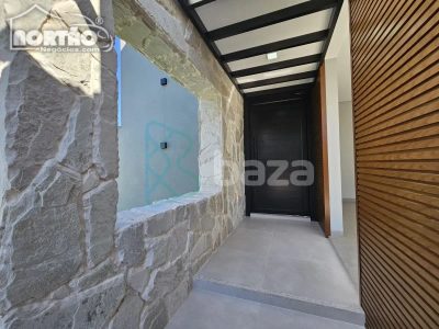 Casa, 4 quartos, 225 m² - Foto 2
