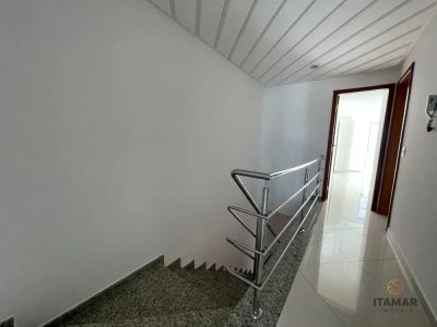 Casa, 3 quartos, 200 m² - Foto 1