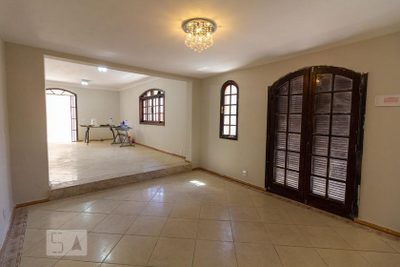 Casa, 5 quartos, 330 m² - Foto 2