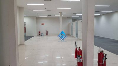Loja-Salão, 750 m² - Foto 1