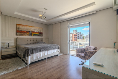 Casa, 4 quartos, 379 m² - Foto 2