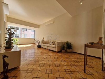 Apartamento, 3 quartos, 154 m² - Foto 1