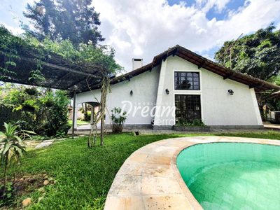 Casa, 3 quartos, 162 m² - Foto 1