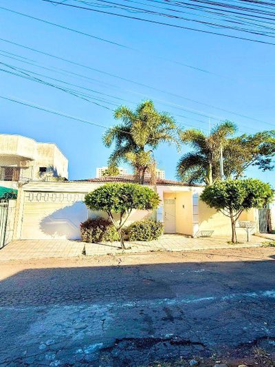 Casa, 3 quartos, 407 m² - Foto 1