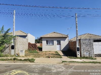 Casa, 2 quartos, 184 m² - Foto 1