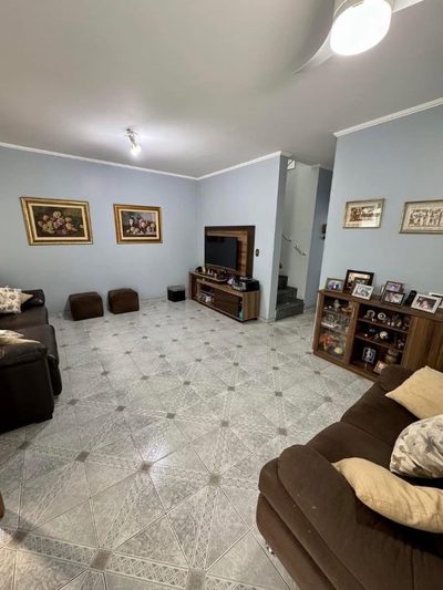 Casa, 4 quartos, 202 m² - Foto 2