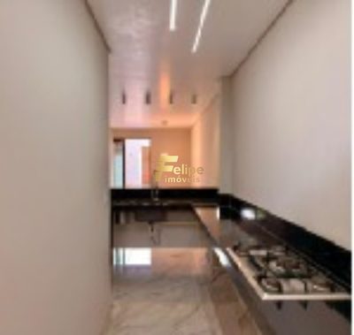 Casa, 4 quartos, 219 m² - Foto 2