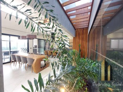 Casa, 4 quartos, 294 m² - Foto 1
