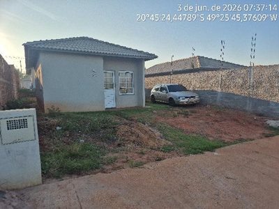 Casa, 2 quartos, 200 m² - Foto 1