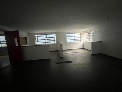 Prédio Inteiro, 1951 m² - Foto 1