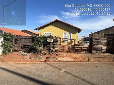 Casa, 2 quartos, 220 m² - Foto 1
