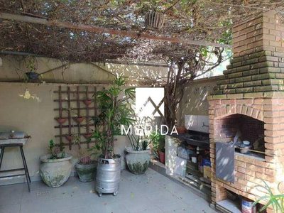 Sobrado, 4 quartos, 215 m² - Foto 1