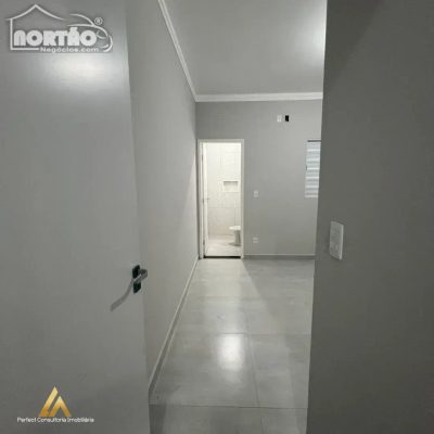 Casa, 4 quartos, 90 m² - Foto 3