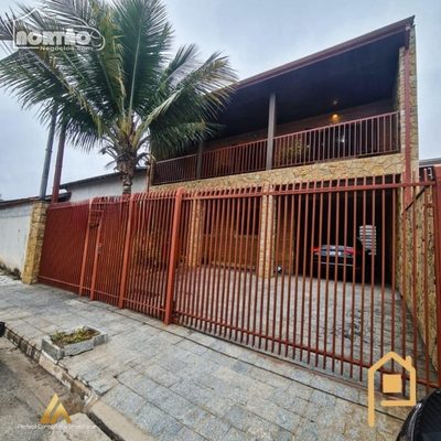 Casa, 4 quartos, 280 m² - Foto 1