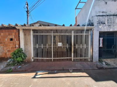 Casa, 2 quartos, 67 m² - Foto 1