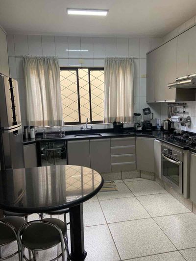Casa, 4 quartos, 360 m² - Foto 4
