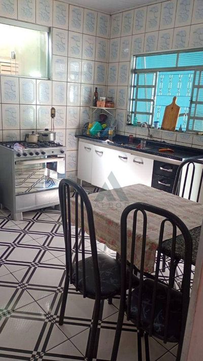 Casa, 2 quartos, 81 m² - Foto 1