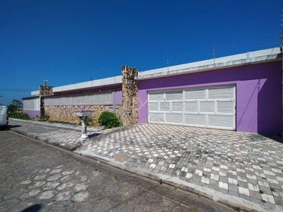Casa, 4 quartos, 231 m² - Foto 1