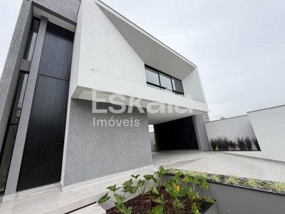 Casa, 4 quartos, 292 m² - Foto 1