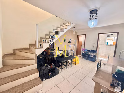 Casa, 2 quartos, 70 m² - Foto 1