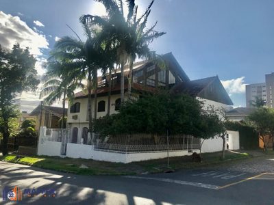 Casa, 4 quartos, 560 m² - Foto 1
