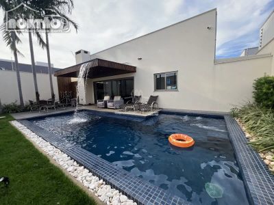 Casa, 2 quartos, 248 m² - Foto 1