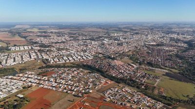 Loteamento e Condomínio, 600 m² - Foto 1