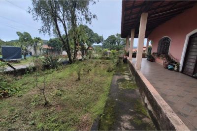 Chácara, 3 quartos, 2800 m² - Foto 1