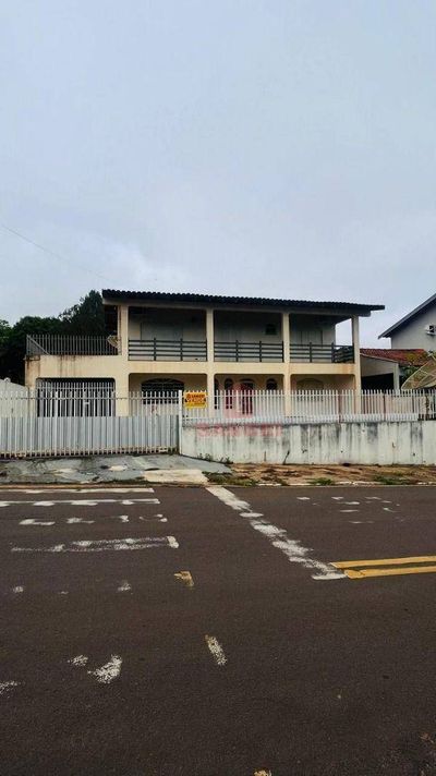 Casa, 3 quartos, 214 m² - Foto 1