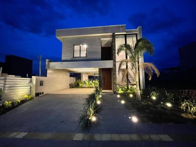 Casa, 3 quartos, 215 m² - Foto 1